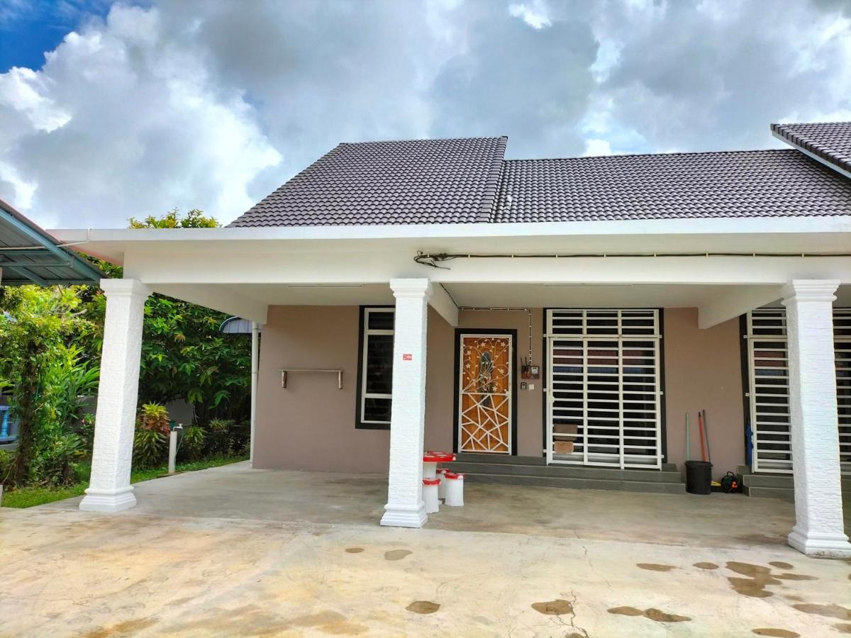 Wipah Guest House In Kampung Lundang, Kota Bharu Ngoại thất bức ảnh